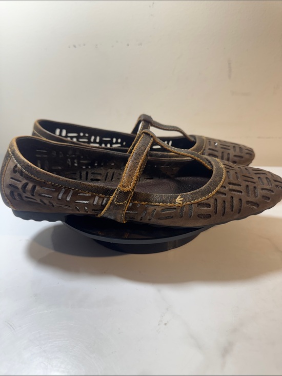 Timberland Shoes - 🚫SOLD🚫Timberland Brown Laser-Cut Mary Jane Flats - Women’s Size 8W